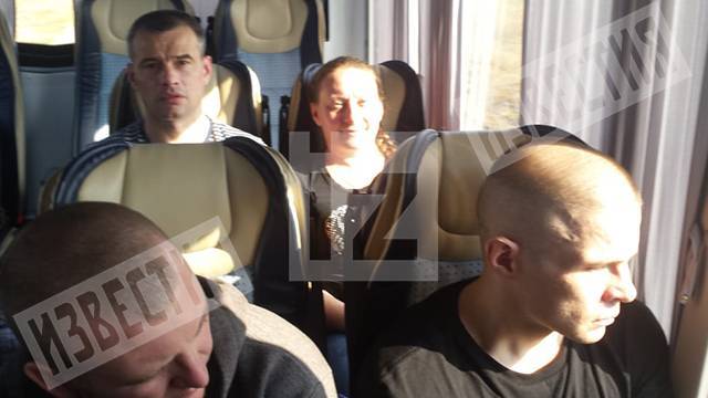 Фото: колонна с задержанными на Украине россиянами прибыла в Борисполь