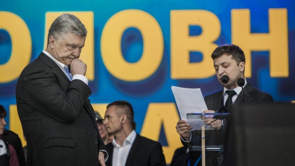 На Украине назвали уголовные дела против Порошенко торгом с Зеленским