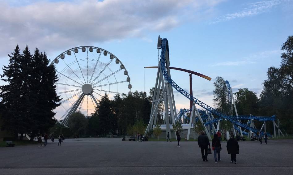 Массовая драка произошла в парке аттракционов в Петербурге