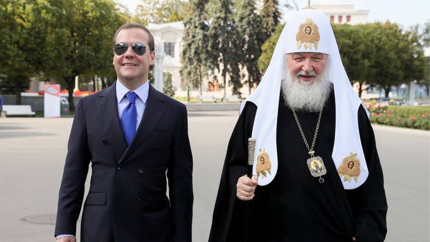 Медведев поздравил Москву с днем рождения