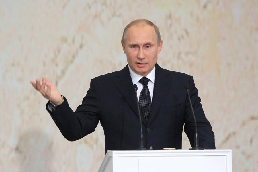 Путин подписал указ о передаче 30 процентов акций центра "Воробьевы горы" Москве