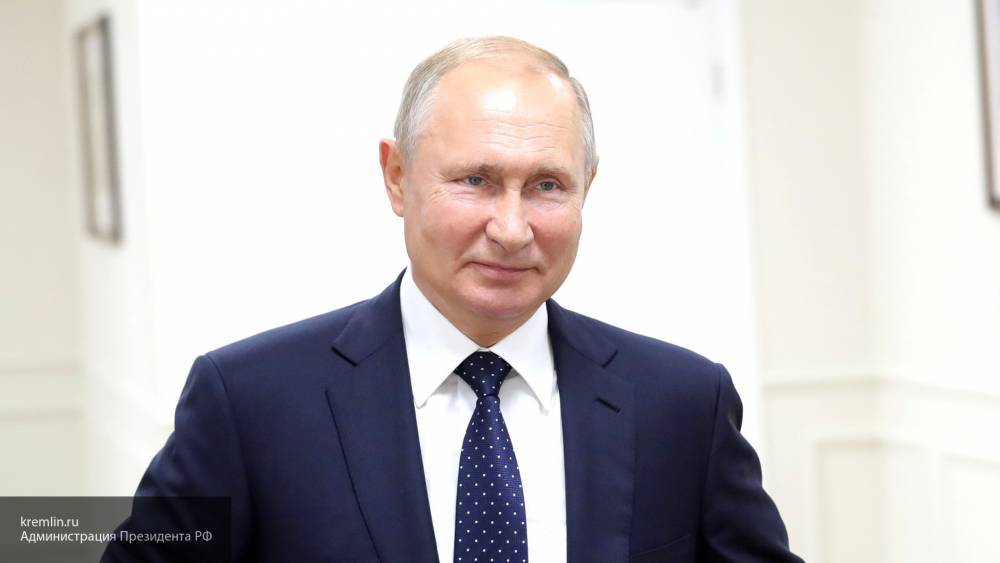 Путин поздравил москвичей и гостей столицы с Днем города