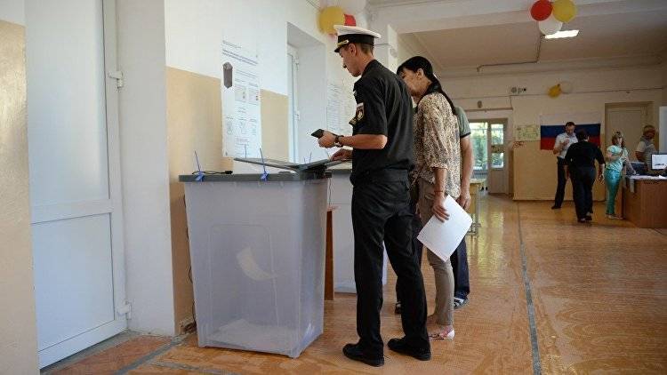 Избирательные участки в Севастополе работают в нормальном режиме