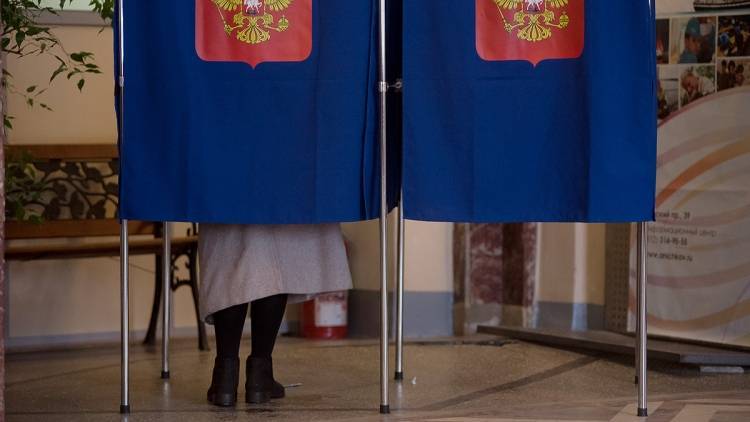 Голосование на выборах губернаторов началось в нескольких регионах России