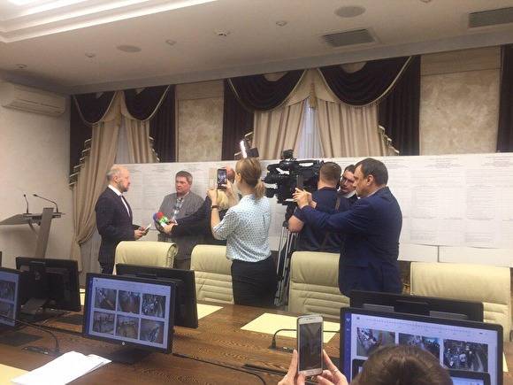 Полиция Челябинска ищет неизвестных, которые блокируют телефон председателя облизбиркома