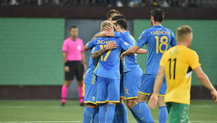 Сборная Украины одержала четвертую победу кряду в матче отбора Евро-2020
