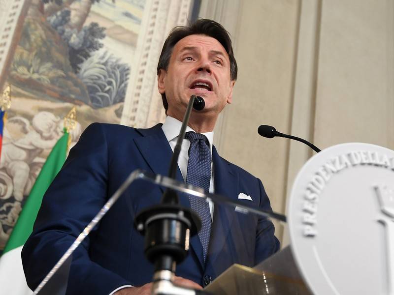 Конте сформировал новое правительство Италии