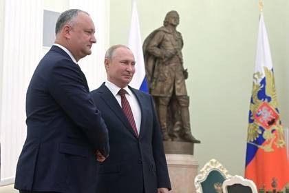 Путин и Додон поговорили о газе
