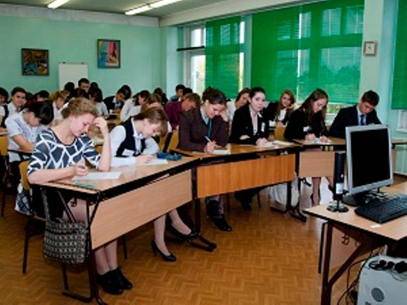 Главу Сбербанка раскритиковали за идею «убить экзамены»