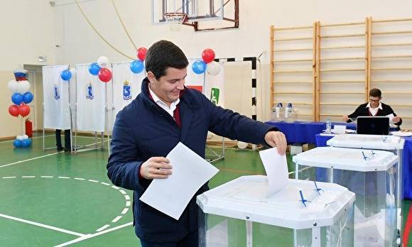 Артюхов проголосовал на довыборах депутата Заксобрания и на выборах в думу Салехарда