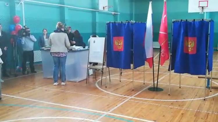 Эксперт назвал проведение выборов в Петербурге качественным