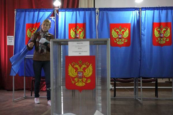 Беглов проголосовал на выборах губернатора Петербурга