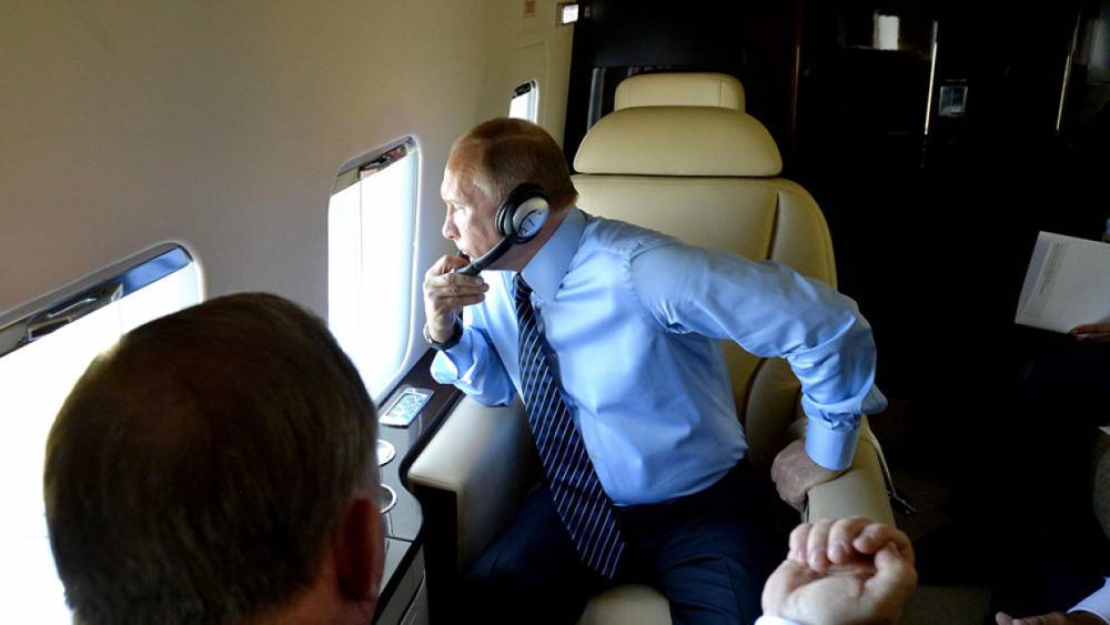 Командир президентского самолета рассказал о питании Владимира Путина