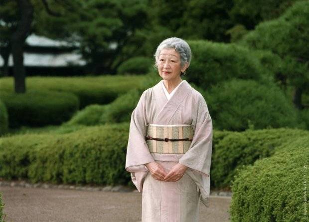Императрице Японии проведут операцию по удалению рака груди