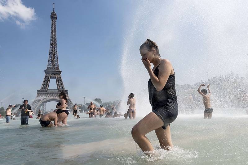 Во Франции от жары умерли полторы тысячи человек