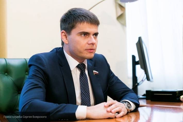 На выборах губернатора Санкт-Петербурга проголосовал Боярский-младший