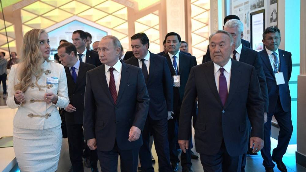 Путин и Назарбаев обсудили партнерство России и Казахстана