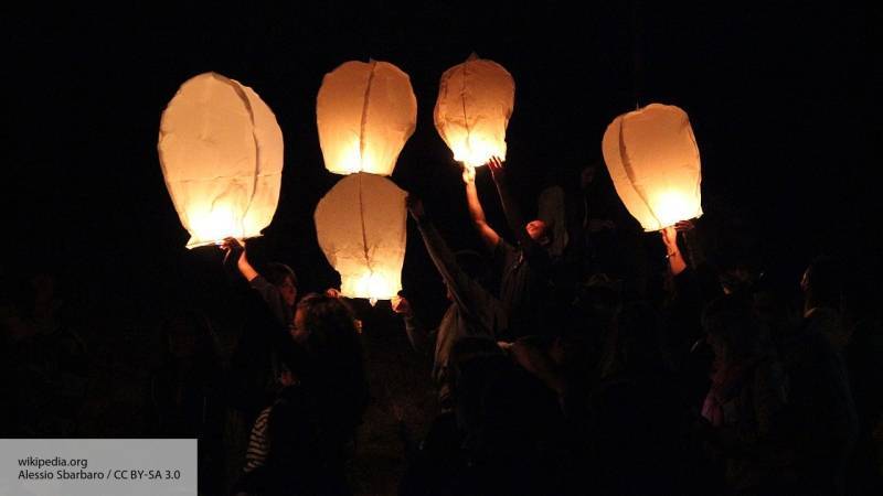 В Санкт-Петербурге проходит фестиваль гигантских китайских фонарей