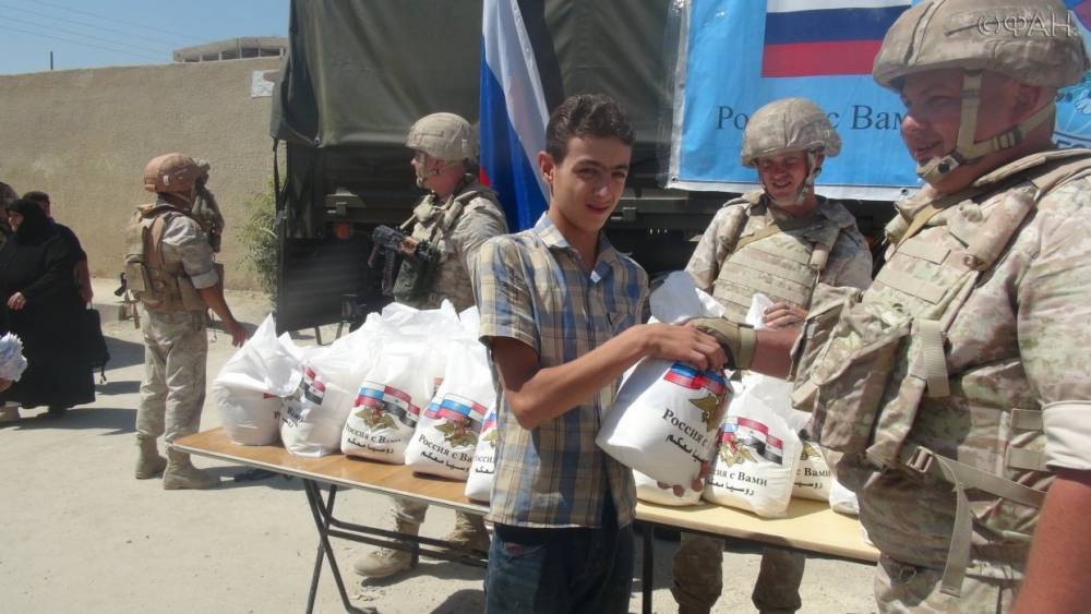 Военные РФ доставили гуманитарную помощь жителям сирийской провинции Даръа