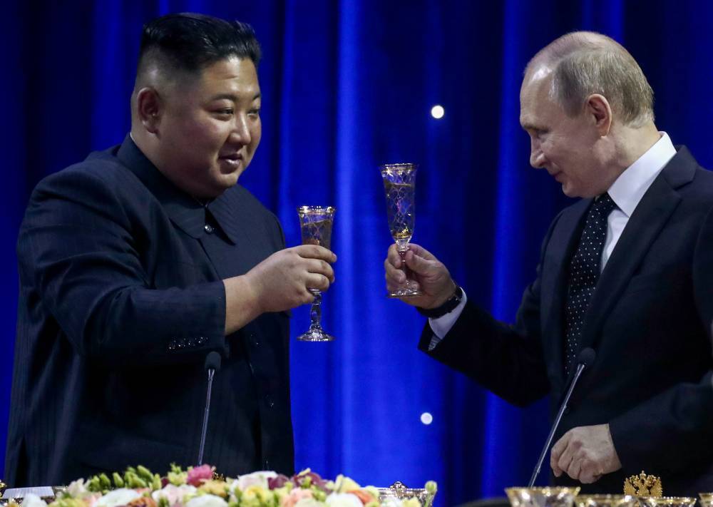 Путин поздравил Ким Чен Ына со днем образования КНДР