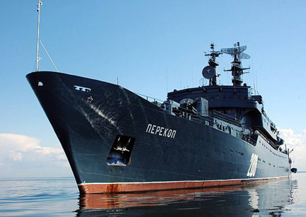 В Архангельске пришвартовался учебный корабль «Перекоп»
