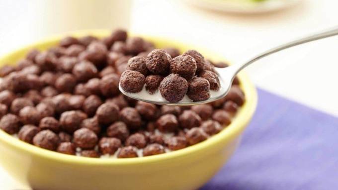 Роскачество исследовало шоколадные шарики для завтрака