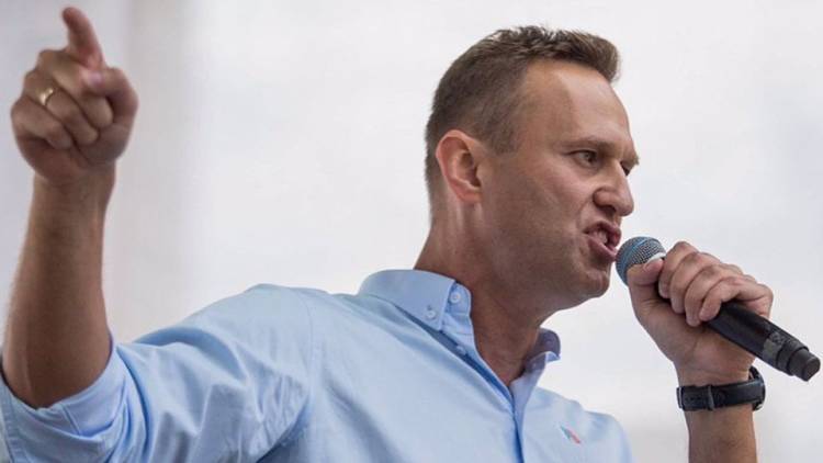 Соратники Навального готовы всю ночь отрабатывать деньги Запада, фабрикуя новые фейки