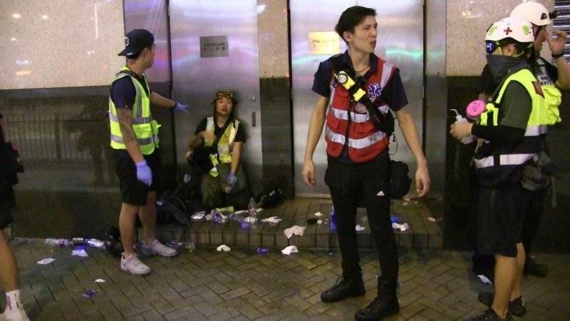 ФАН публикует видео противостояния полиции и протестующих в Гонконге