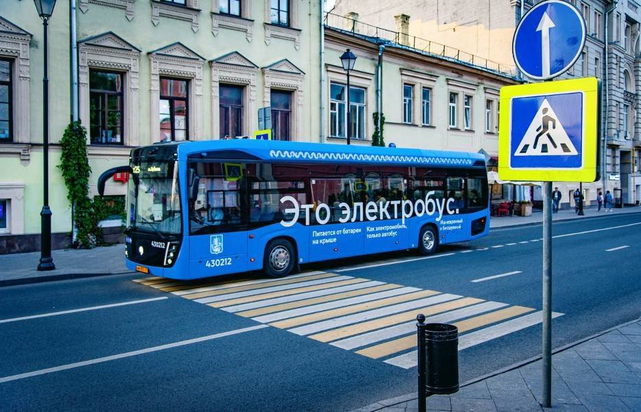 Московские электробусы вышли на 14-й маршрут