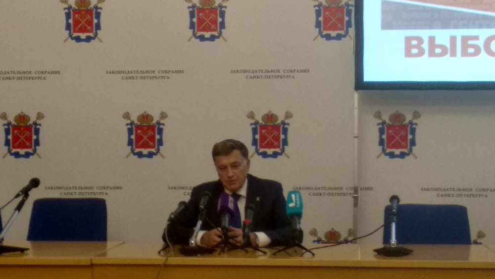 Макаров спрятался от СМИ после слухов о  причастности к фальсификациям на выборах мундепов