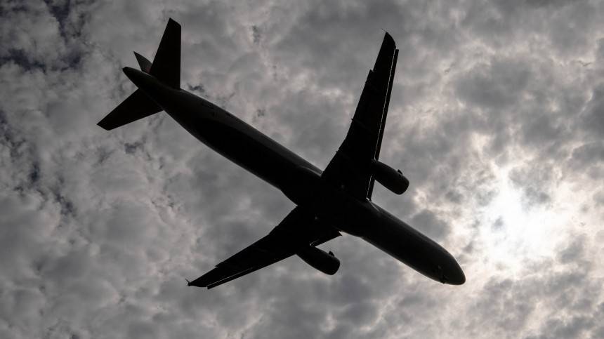 Пассажир рейса Владивосток-Москва умер на борту самолета