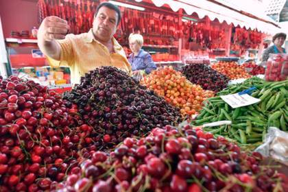Украину назвали страной с самыми дешевыми фруктами