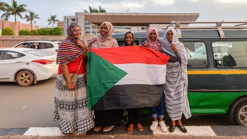 Переходное правительство Судана приведено к присяге