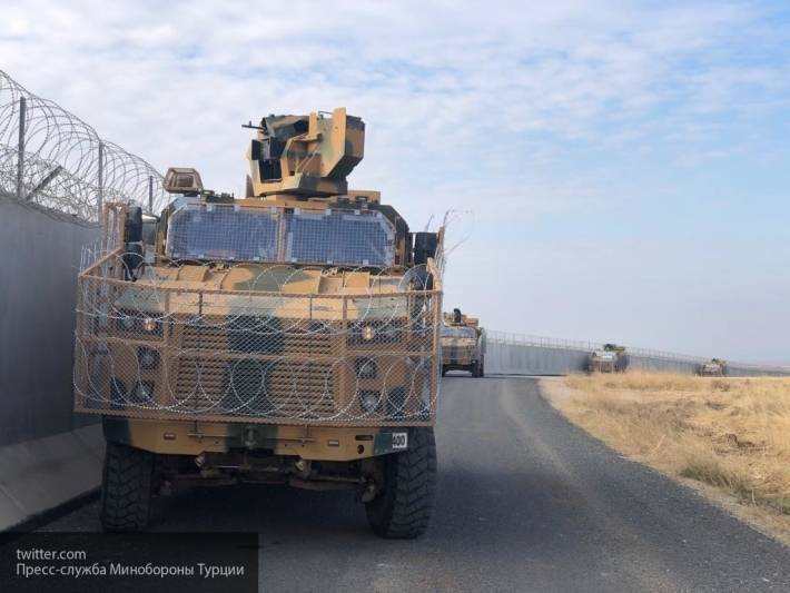 Российские военные провели патрулирование в Сирии в провинциях
