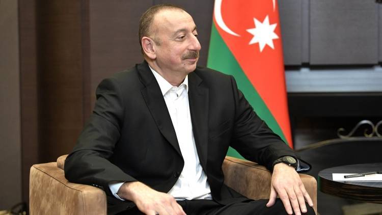 Президент Ильхам Алиев поздравил азербайджанцев с Новым годом