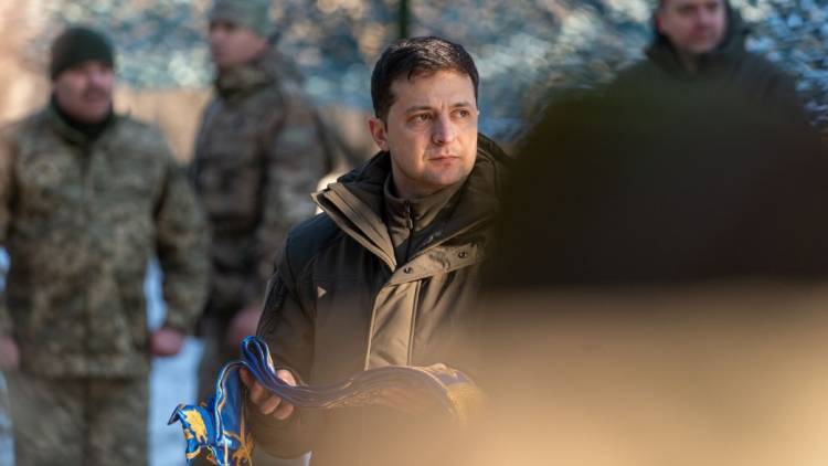 Зеленский в новогоднем обращении призвал украинцев задать себе вопрос «Кто я?»