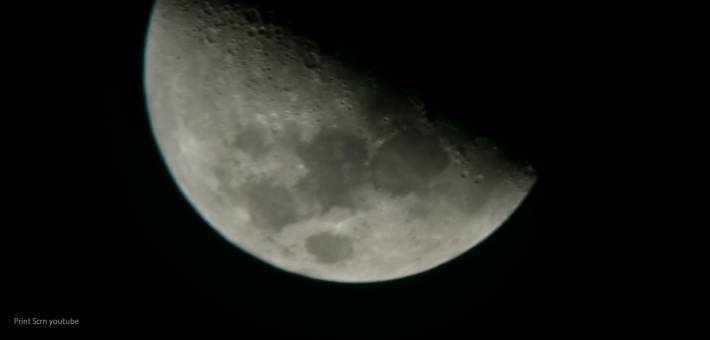 Ученые изучают странный феномен на Луне