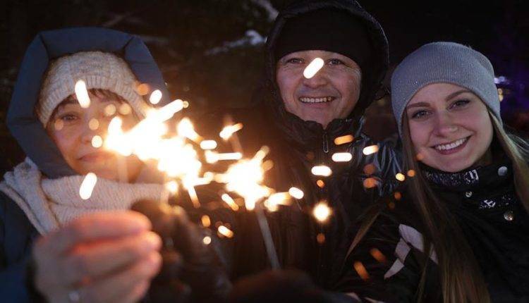 Новый год наступил на всей территории России