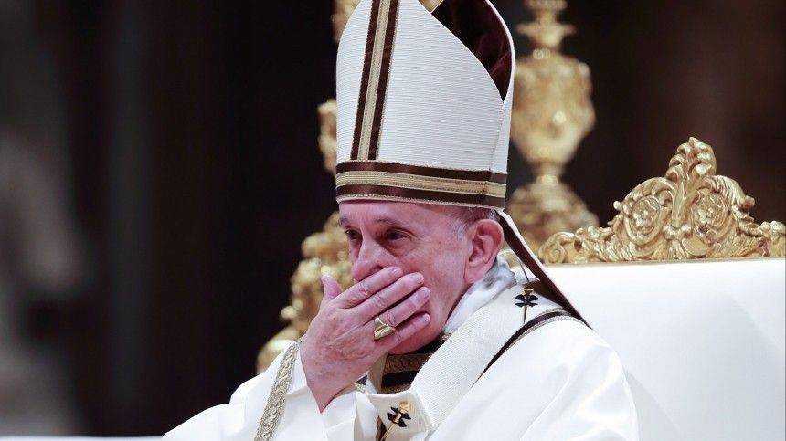 Папа Римский ударил женщину в Ватикане