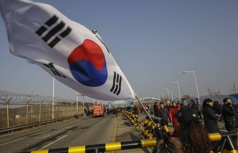 Южная Корея обсудила с США пленум ЦК партии КНДР
