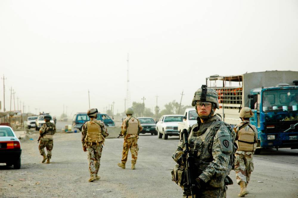 В Багдаде возобновилось нападение на посольство США