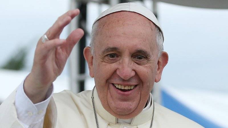 Папа Римский отбился от схватившей его за руку женщины на праздновании Нового года