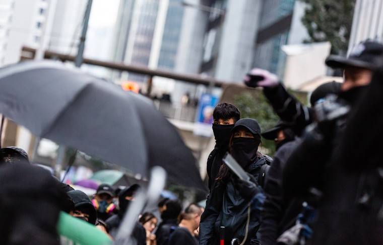 Сотни человек задержаны в Гонконге из-за новогодних протестов