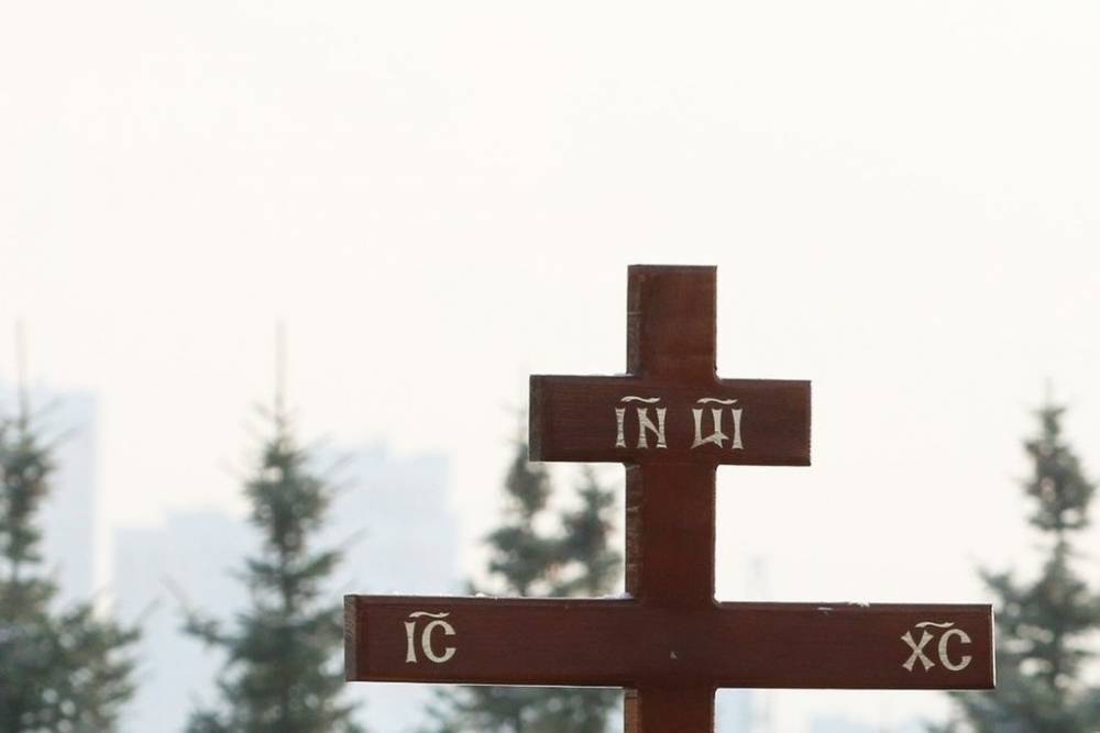 СМИ: к мусульманскому центру в Петербурге принесли могильные кресты
