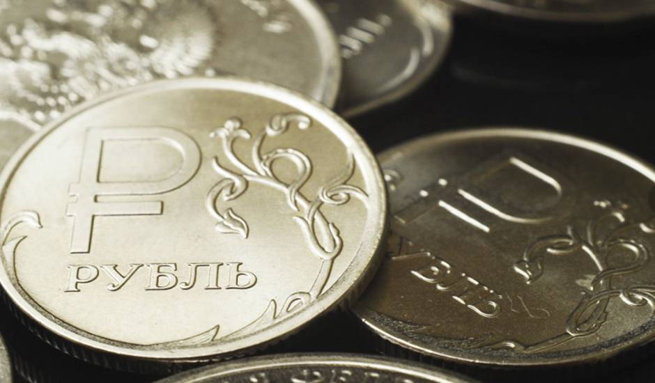 Российский рубль заметно укрепился по отношению к доллару и евро