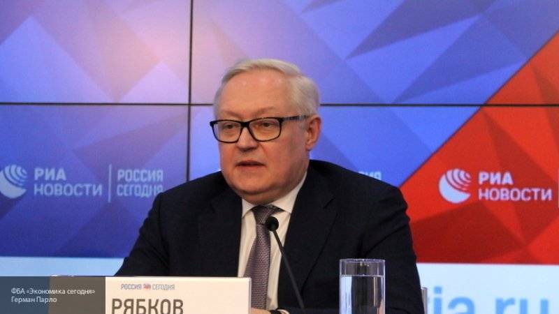 РФ призывает к сдержанности в ситуации по Ирану, заявил Рябков