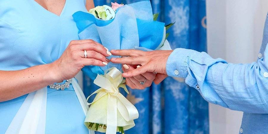 Более 1400 пар планирует пожениться в красивые даты февраля