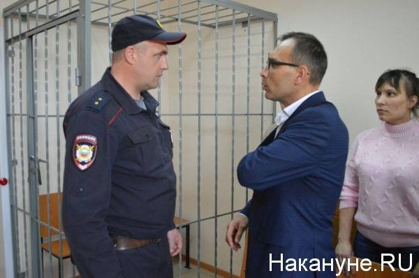 Бывший глава Кетовского района Зауралья проведет под стражей еще два месяца