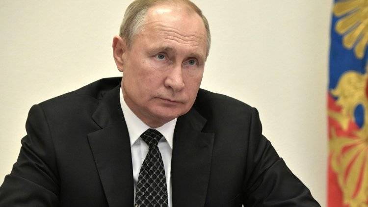 Путин, посетив базу в Сирии, назвал действия российских войск образцовыми