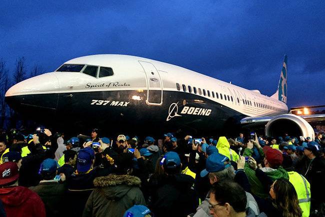Разработчики Boeing 737 МАХ испугались собственного самолета